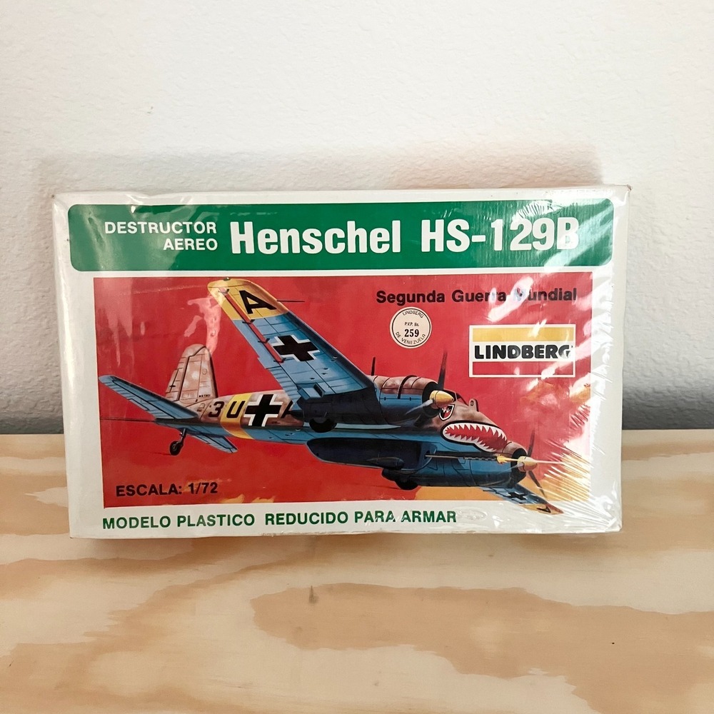 Lindberg Henschel HS-129B Model Kit #474‎ WWII German Tank Destroyer Plane 1/72